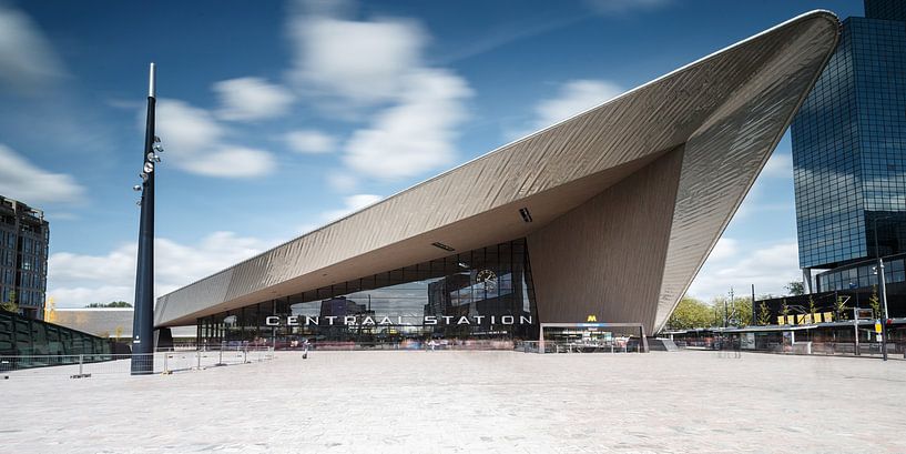 Het centraal station van Rotterdam von Menno Schaefer