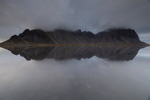 Reflecties over Vestrahorn