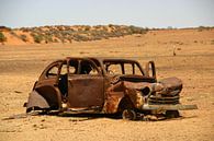 Autowrack in der Wüste von Antwan Janssen Miniaturansicht