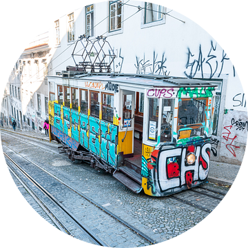 De tram van Lissabon van Leo Schindzielorz