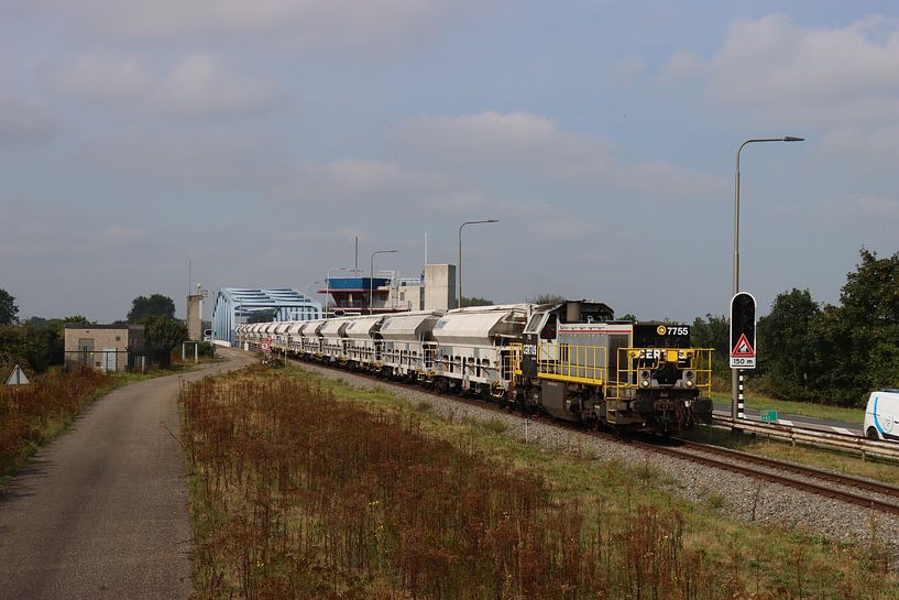 Certus Rail with petroleum coke Zeeuws Vlaanderen by Harold de Groot