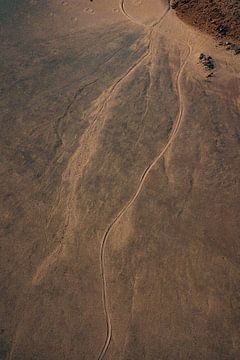 Woestijnlijnen in de Namib in Namibië, Afrika van Patrick Groß
