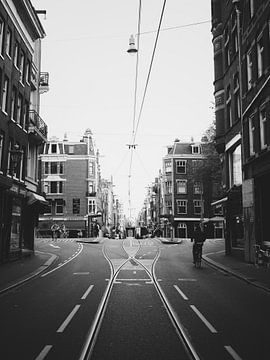 In the middle of the 'Dam street by Phil Yisrael
