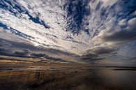 Wolkenhimmel über der Küste von Julianadorp von Stephan Zaun Miniaturansicht