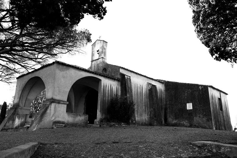 The chapel of Sainte-Anne at Saint-Tropez by Tom Vandenhende