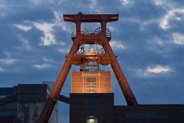 Zollverein Coal Mine at night – an icon of industrial culture in the Ruhr region