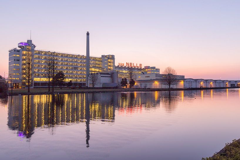 L'usine Van Nelle à l'heure d'or à Rotterdam par Maarten Hoek