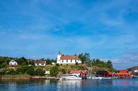 Gezicht op de stad Hamburgsund in Zweden van Rico Ködder thumbnail