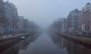 Brouillard à Amsterdam sur Maurits van Hout