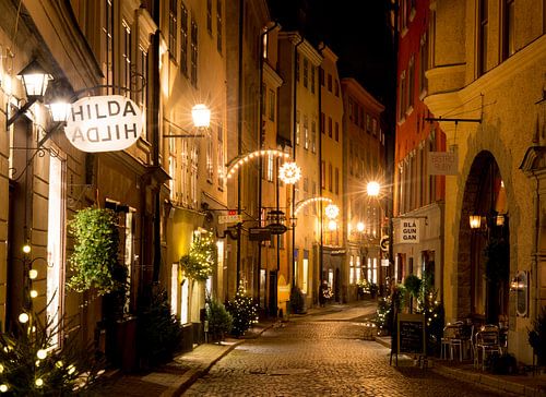 Stockholm - Gamla Stan by night by Ralph vdL