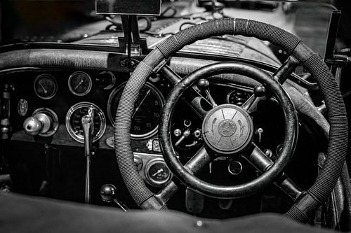 Mercedes-Benz SSK Black Bear 1929 – Iconic Steering Wheel & Interior | Classic Car Wall Art