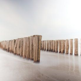 Pile series beach Burgh-Haamstede by Rick den Biggelaar