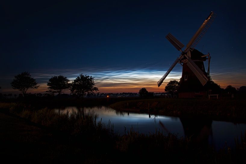 Luminous Night Clouds by Titus van 't Veer