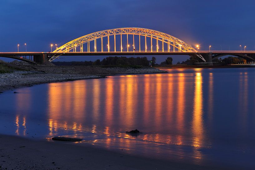 Die Waalbrücke bei Nijmegen von Merijn van der Vliet