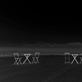 3 tables et 6 chaises sur R Smallenbroek