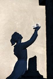 Oude begraafplaats in Barcelona van Photoworkx - Rob Severijnen