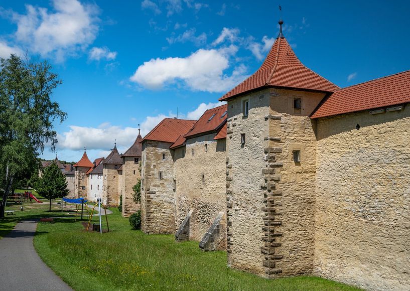 Historische Stadtmauer von Weissenburg in Bayern von ManfredFotos