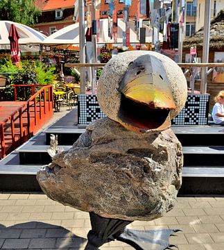 Statue einer Ente in Riga, Lettland von Karel Frielink