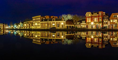 Sneek by night, Reflectie