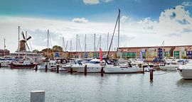 Jachthaven Hellevoetsluis by John van Weenen