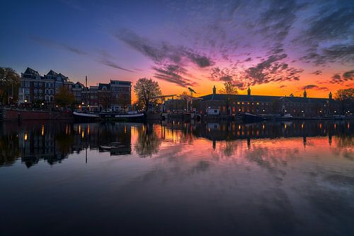 Foto van de Walter Süskindbrug en Amstel in Amsterdam, 2020 - 8 van Amsterdam.Photos
