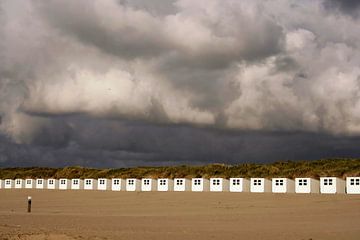 Drama am Himmel - Texel Strandabschnitt von Petra Dreiling-Schewe