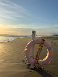Sunset by the sea by Buro JEB ~ Studio NotARTificial