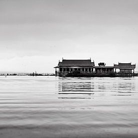 Schwimmende Häuser auf dem Inle-See von RUUDC Fotografie
