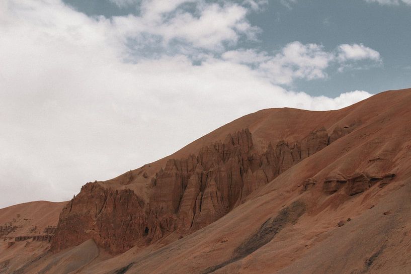 Desert scenery in Ladakh by Your Travel Reporter