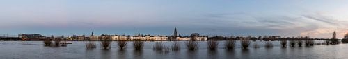 Panorama Zutphen aan de IJssel gedurende hoog water