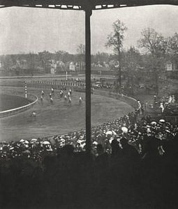 Going to the Post, Morris Park (1904) by Alfred Stieglitz