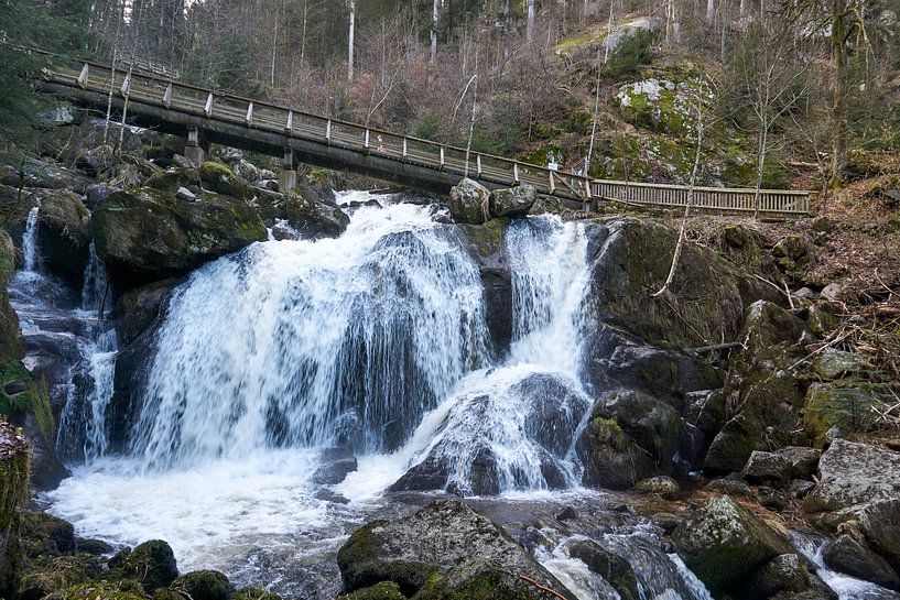 Imposante und schöne Triberger Wasserfälle im Schwarzwald von creativcontent