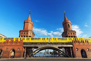 Oberbaumbrücke Berlin mit U-Bahn