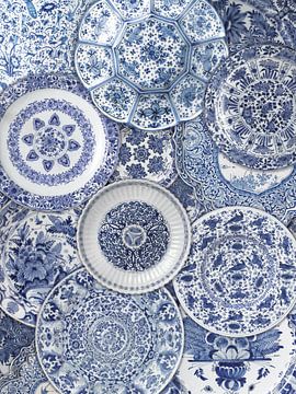 Gezien bij Vt Wonen. Weer verliefd op je huis. Verzameling Delfts blauwe borden, Rijksmuseum van Mijke Konijn