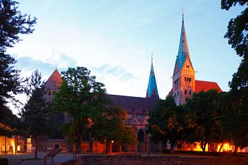 Augsburgse Dom in de schemering, oude stad, Augsburg, Zwaben, Beieren, Duitsland, Europa I Augsburge