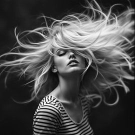 Photographie -  Femme blonde aux cheveux flottants - par Team W 32 Collection