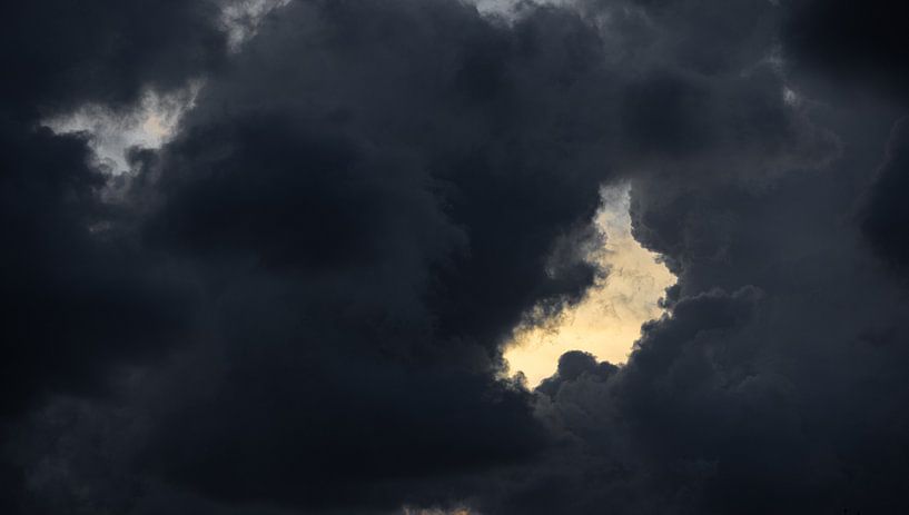 Is there still room for the sun? by Percy's fotografie