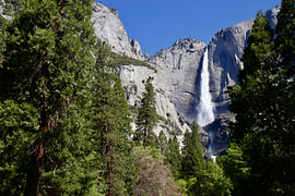Yosemite Falls in Yosemite Park by Gregor Abbas