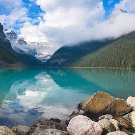 The famous Lake Louise by Manon Verijdt