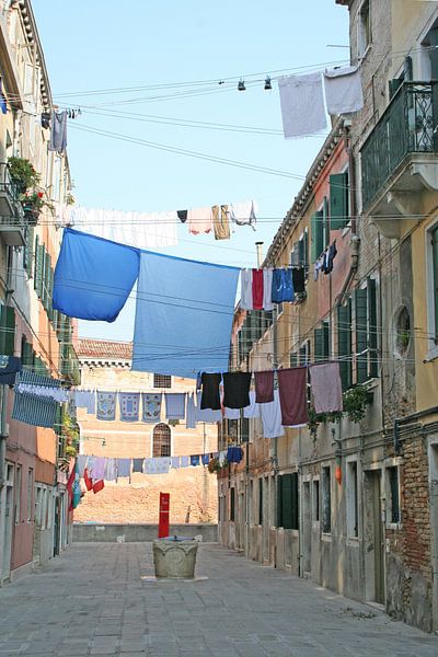 Laundry in Venice by Anouk Davidse