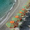 L'été à Cinque Terre Monterosso | Plage, parasols et mer | Tirage photo Italie photographie de voyage sur HelloHappylife