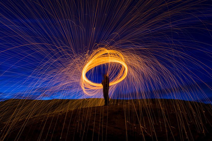 Brandende vuur cirkel, circle of fire van Corrine Ponsen