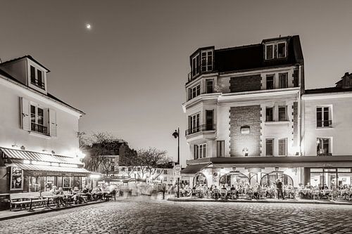 Place du Tertre sur le Montmartre à Paris / noir et blanc sur Werner Dieterich