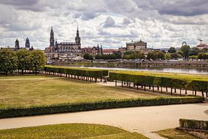 Elbpanorama über die Altstadt von Dresden
