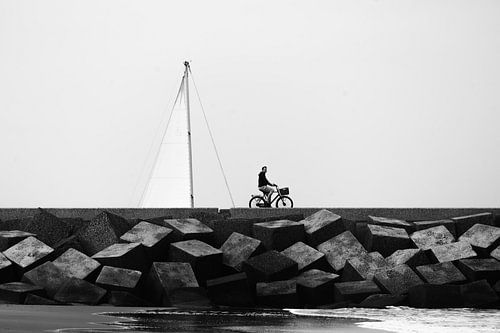 Cycliste à Northern Harbour Head sur Sander de Vries
