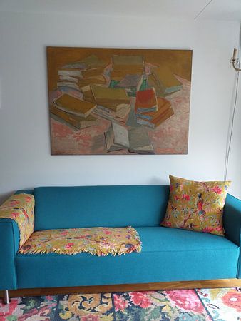 Des piles de romans français, Vincent Van Gogh...