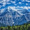 Mount Robson in Canada  in de zomer van Patricia Hofmeester