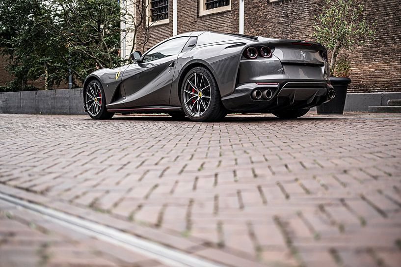 Ferrari 812 GTS V12 Spider sportwagen van Sjoerd van der Wal Fotografie