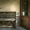 De verlaten piano van Frans Nijland