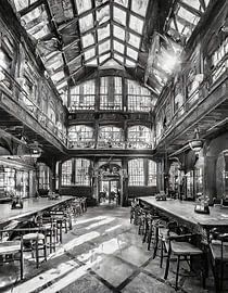Lost Places koffiebar met twee verdiepingen